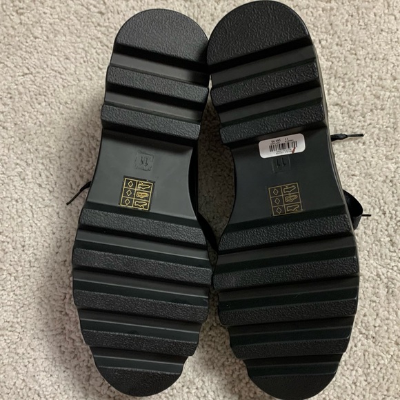 NEW! Women's HOT TOPIC Shiny BLACK Chunky PLATFORM Oxfords CREEPERS Shoes - Picture 6 of 6